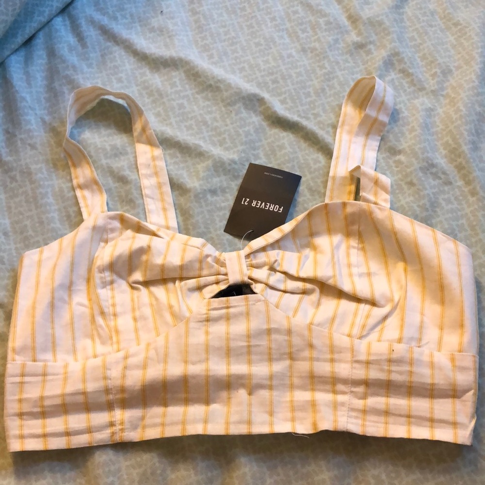 Yellow crop trop